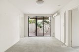 https://images.listonce.com.au/custom/160x/listings/3285-punt-road-richmond-vic-3121/044/01970044_img_02.jpg?jOMtsz1R7OA