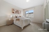 https://images.listonce.com.au/custom/160x/listings/329-belmont-avenue-north-glen-iris-vic-3146/982/01956982_img_05.jpg?_V_tqi5OzJs