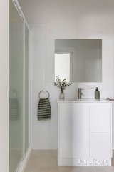 https://images.listonce.com.au/custom/160x/listings/329-brunswick-road-brunswick-vic-3056/371/01906371_img_20.jpg?-iMXywujTCw
