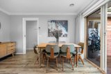 https://images.listonce.com.au/custom/160x/listings/329-glen-court-glen-waverley-vic-3150/316/01739316_img_07.jpg?2aiIKKJh4UI
