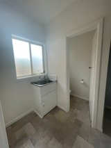 https://images.listonce.com.au/custom/160x/listings/3296a-pakington-street-newtown-vic-3220/574/01878574_img_06.jpg?pAaemlQ0Rfc