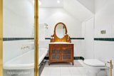https://images.listonce.com.au/custom/160x/listings/32a-fenwick-street-kew-vic-3101/979/01684979_img_08.jpg?dLB2a03VjZ4