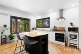 https://images.listonce.com.au/custom/160x/listings/32a-hepburn-road-daylesford-vic-3460/662/01849662_img_09.jpg?hJXtK6x5N38