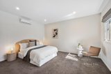 https://images.listonce.com.au/custom/160x/listings/32a-lee-ann-crescent-croydon-vic-3136/014/01430014_img_05.jpg?RCYe4FosXYI