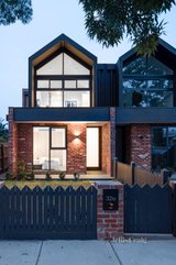 https://images.listonce.com.au/custom/160x/listings/32a-thames-street-northcote-vic-3070/534/01179534_img_17.jpg?znAtsyrmfCs