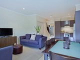 https://images.listonce.com.au/custom/160x/listings/33-7-nerissa-grove-oak-park-vic-3046/403/00847403_img_02.jpg?xTSHs5oXJas