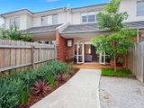 https://images.listonce.com.au/custom/160x/listings/33-7-nerissa-grove-oak-park-vic-3046/403/00847403_img_09.jpg?IKIng0sbFhc