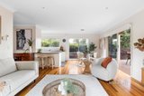 https://images.listonce.com.au/custom/160x/listings/33-amanda-court-yallambie-vic-3085/125/01534125_img_02.jpg?v4A1huZTRuI