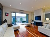 https://images.listonce.com.au/custom/160x/listings/33-bates-drive-williamstown-vic-3016/729/01202729_img_04.jpg?3gC5SI-7FJM