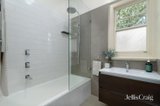 https://images.listonce.com.au/custom/160x/listings/33-bates-street-malvern-east-vic-3145/243/01811243_img_10.jpg?_sOTgdQQhn4