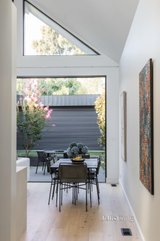 https://images.listonce.com.au/custom/160x/listings/33-bowen-street-prahran-vic-3181/140/01631140_img_07.jpg?AV2Mk2LBxVg