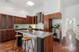 https://images.listonce.com.au/custom/160x/listings/33-canterbury-road-toorak-vic-3142/308/01765308_img_04.jpg?0fDZ0vEZlDo