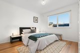 https://images.listonce.com.au/custom/160x/listings/33-churinga-avenue-mitcham-vic-3132/617/01596617_img_10.jpg?nVHjCSmeDgA