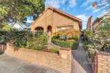 https://images.listonce.com.au/custom/160x/listings/33-cook-street-brunswick-west-vic-3055/665/01718665_img_01.jpg?ysKdHtcpODI
