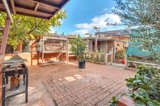 https://images.listonce.com.au/custom/160x/listings/33-cook-street-brunswick-west-vic-3055/665/01718665_img_11.jpg?UJjorpA-xHk
