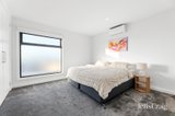 https://images.listonce.com.au/custom/160x/listings/33-darbyshire-road-mount-waverley-vic-3149/987/01913987_img_09.jpg?h47NYHmK1l0