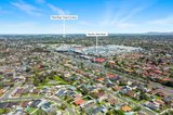 https://images.listonce.com.au/custom/160x/listings/33-durham-crescent-hoppers-crossing-vic-3029/547/01281547_img_02.jpg?RkXRrMy4I-Y