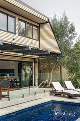 https://images.listonce.com.au/custom/160x/listings/33-edro-avenue-brighton-east-vic-3187/664/01948664_img_24.jpg?FbnpWElUBao