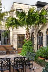https://images.listonce.com.au/custom/160x/listings/33-edro-avenue-brighton-east-vic-3187/664/01948664_img_26.jpg?18RDsFreg7I