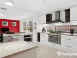 https://images.listonce.com.au/custom/160x/listings/33-freshfield-avenue-mooroolbark-vic-3138/513/01526513_img_06.jpg?RxYQ0_-SM54