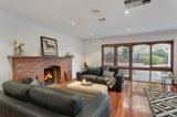 https://images.listonce.com.au/custom/160x/listings/33-fyfe-drive-templestowe-lower-vic-3107/088/00241088_img_02.jpg?H5g2BvTieBw