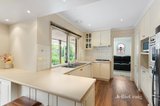 https://images.listonce.com.au/custom/160x/listings/33-glenister-drive-eltham-vic-3095/073/01573073_img_02.jpg?3yY5_17drnQ