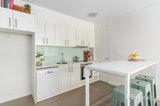 https://images.listonce.com.au/custom/160x/listings/33-glenroy-road-hawthorn-vic-3122/577/01823577_img_04.jpg?1yhqsFzLlL0