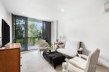 https://images.listonce.com.au/custom/160x/listings/33-grosvenor-street-doncaster-vic-3108/113/01267113_img_03.jpg?VzbcfXEhU2g