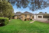 https://images.listonce.com.au/custom/160x/listings/33-hampshire-road-forest-hill-vic-3131/652/00842652_img_08.jpg?B4YYQ-m9uyY