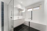 https://images.listonce.com.au/custom/160x/listings/33-hawtin-street-templestowe-vic-3106/038/01622038_img_07.jpg?XWEYBVN0hoI