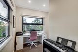 https://images.listonce.com.au/custom/160x/listings/33-heacham-road-eltham-north-vic-3095/166/01162166_img_12.jpg?WjkHkwOAies