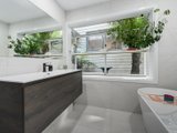 https://images.listonce.com.au/custom/160x/listings/33-heathwood-street-ringwood-east-vic-3135/286/00977286_img_07.jpg?LFF9hu8hiIE