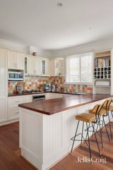 https://images.listonce.com.au/custom/160x/listings/33-jenkins-street-northcote-vic-3070/701/01928701_img_08.jpg?gag2-Zu3WEk
