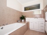 https://images.listonce.com.au/custom/160x/listings/33-jubilee-road-montrose-vic-3765/419/01524419_img_12.jpg?yZoPqI31tu8