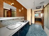 https://images.listonce.com.au/custom/160x/listings/33-keith-court-breakwater-vic-3219/852/01933852_img_17.jpg?YvOFeeI9pQE