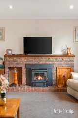 https://images.listonce.com.au/custom/160x/listings/33-kemps-street-ringwood-east-vic-3135/122/01928122_img_04.jpg?BllOUFX65MY