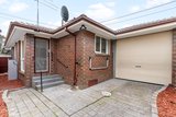 https://images.listonce.com.au/custom/160x/listings/33-lind-street-strathmore-vic-3041/641/01609641_img_08.jpg?h3Edpa_bmvU