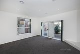 https://images.listonce.com.au/custom/160x/listings/33-maddox-road-newport-vic-3015/382/01680382_img_03.jpg?G_tXngLIOBs