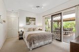 https://images.listonce.com.au/custom/160x/listings/33-naughton-grove-blackburn-vic-3130/931/00787931_img_07.jpg?DZ3HuNz3-Z8