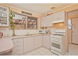 https://images.listonce.com.au/custom/160x/listings/33-newham-way-altona-meadows-vic-3028/684/01202684_img_04.jpg?Co3XHyLYlmA