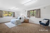 https://images.listonce.com.au/custom/160x/listings/33-nurlendi-road-vermont-vic-3133/998/01979998_img_09.jpg?a2lfCfqRkbY