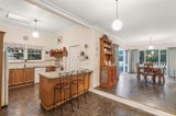 https://images.listonce.com.au/custom/160x/listings/33-park-road-surrey-hills-vic-3127/867/00882867_img_09.jpg?VSiqllV51jw