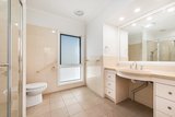 https://images.listonce.com.au/custom/160x/listings/33-park-street-brighton-vic-3186/771/01985771_img_02.jpg?EfbFQhFTxqA