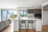 https://images.listonce.com.au/custom/160x/listings/33-parkview-road-alphington-vic-3078/166/01473166_img_03.jpg?uxxEw3Jl-hY