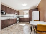 https://images.listonce.com.au/custom/160x/listings/33-peel-street-newport-vic-3015/320/01613320_img_03.jpg?1lvVgKgjW1w