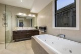 https://images.listonce.com.au/custom/160x/listings/33-robert-street-bulleen-vic-3105/424/01582424_img_09.jpg?DqzGL_aWFzE