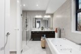 https://images.listonce.com.au/custom/160x/listings/33-robert-street-bulleen-vic-3105/424/01582424_img_12.jpg?Vl04wDWhywI