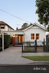 https://images.listonce.com.au/custom/160x/listings/33-rossmoyne-street-thornbury-vic-3071/666/01948666_img_23.jpg?zg7JMe4s93Q