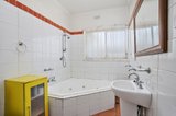 https://images.listonce.com.au/custom/160x/listings/33-spruhan-avenue-norlane-vic-3214/578/01699578_img_05.jpg?cJ8K8H2dcWI