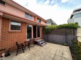 https://images.listonce.com.au/custom/160x/listings/33-station-street-blackburn-vic-3130/738/01770738_img_07.jpg?1LUYe1ruQ_c